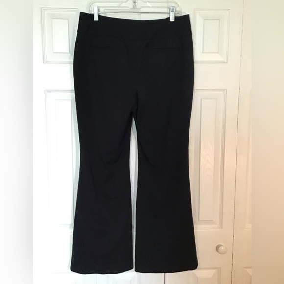 Ann Taylor Signature Black Flared Pants Women’s Size 10 Business Casual - Picture 3 of 10